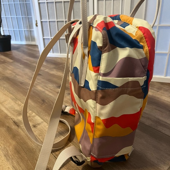 Fjällräven Kånken Multicolor camo Backpack - Picture 4 of 11